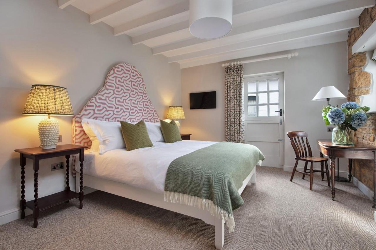 The Nevill Arms Hotel Medbourne Exterior photo
